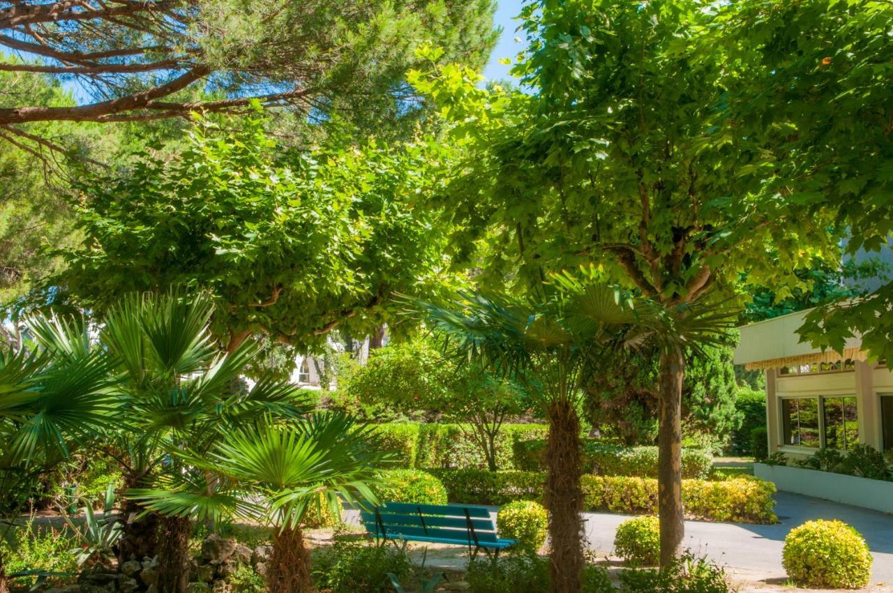 Residence Atc Routes Du Monde Ла-Гранд-Мот Экстерьер фото